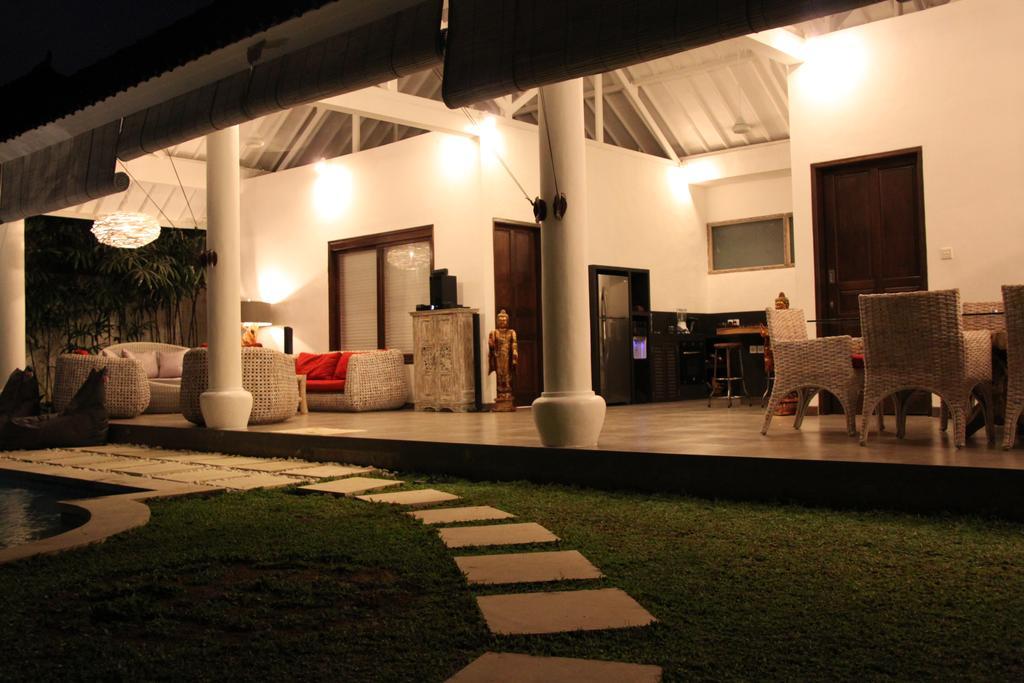 Villa Camelia Seminyak  Exterior photo
