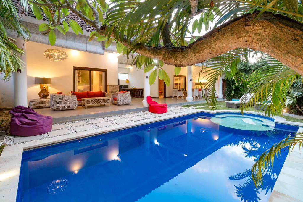 Villa Camelia Seminyak  Exterior photo